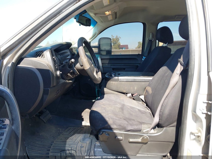 2010 GMC SIERRA 2500HD auction photo 5