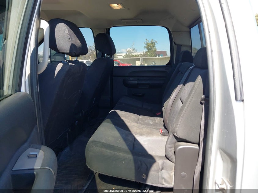 2010 GMC SIERRA 2500HD auction photo 8