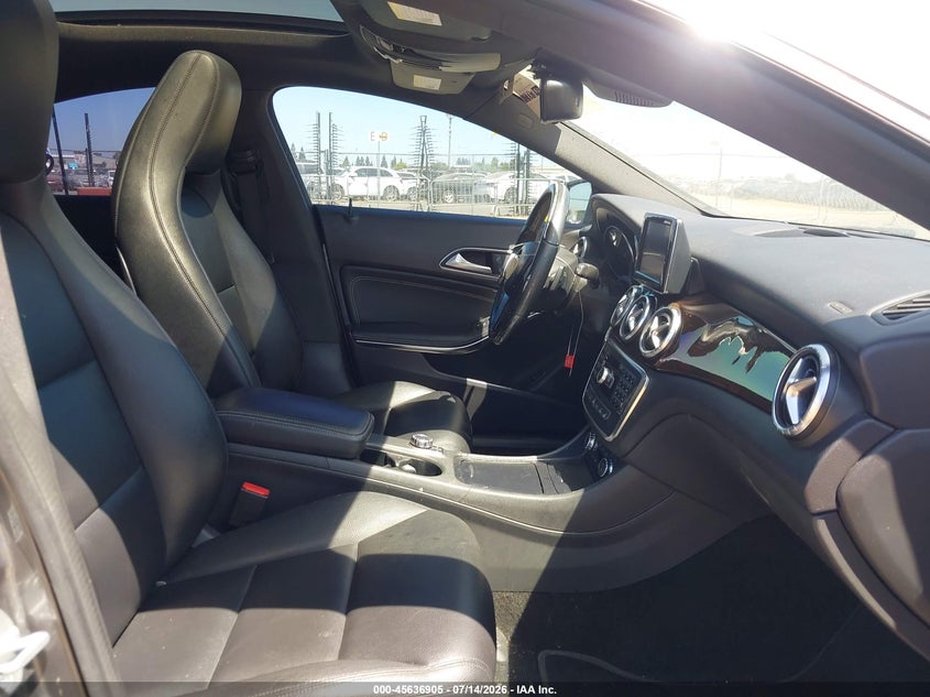 2014 MERCEDES-BENZ CLA 250 auction photo 5