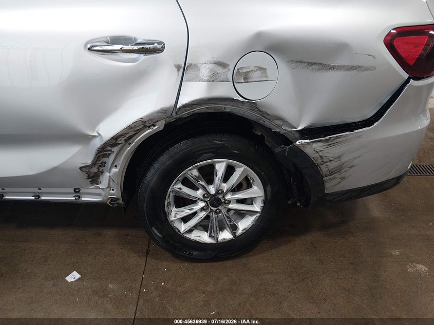 2019 Kia Sorento 3.3L Lx VIN: 5XYPGDA58KG506779 Lot: 45636939