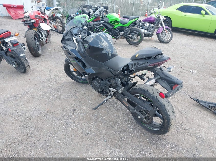 2024 KAWASAKI EX500 auction photo 3