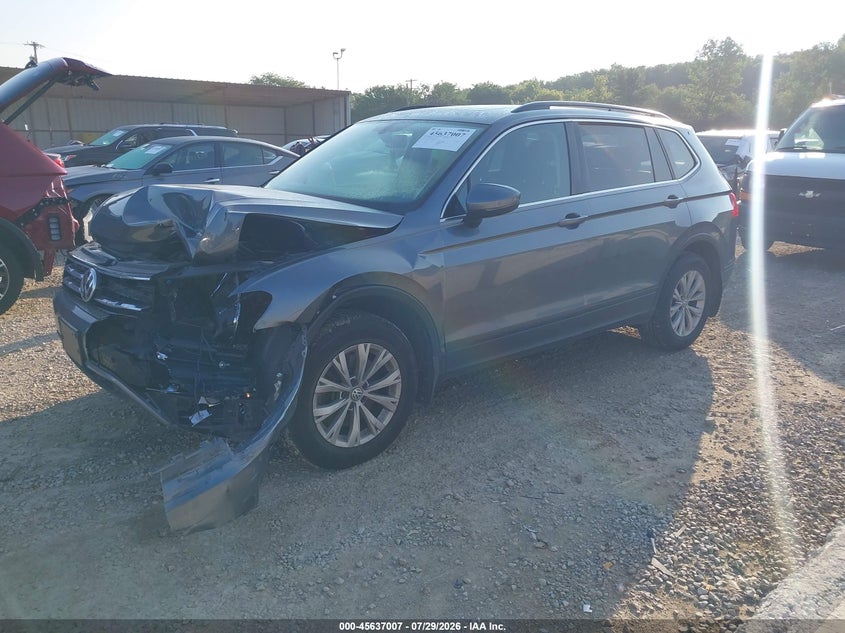 2019 VOLKSWAGEN TIGUAN auction photo 2