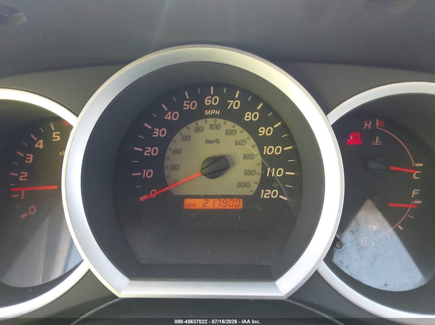 2005 TOYOTA TACOMA auction photo 7