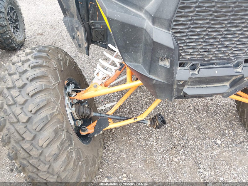 2018 Polaris Rzr Xp 4 Turbo Eps VIN: 3NSVFE92XJF409632 Lot: 45637096