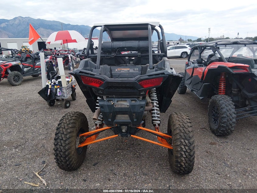 2018 Polaris Rzr Xp 4 Turbo Eps VIN: 3NSVFE92XJF409632 Lot: 45637096