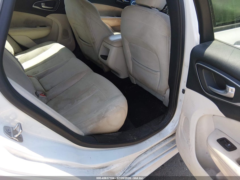 2015 Chrysler 200 Limited VIN: 1C3CCCAB4FN607119 Lot: 45637104