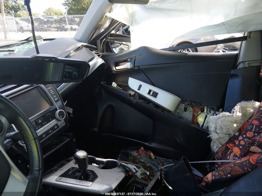 2014 TOYOTA CAMRY auction photo 5