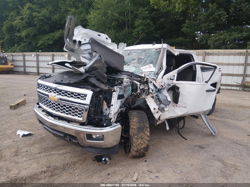 2014 Chevrolet Silverado, Left Side, IAAI, VIN 3GCUKREC5EG404725 — photo 2