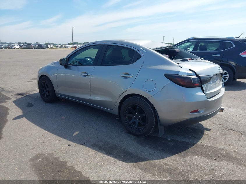 Vin: 3mydlbzv9gy105320, lot: 46135760, scion ia 20163