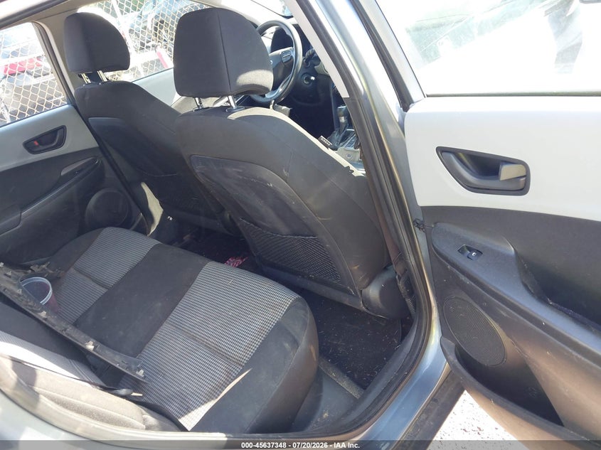 2018 Hyundai Kona Se VIN: KM8K1CAA0JU157872 Lot: 45637348