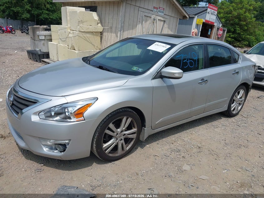 2013 Nissan Altima, Левый зад, IAAI, VIN 1N4BL3AP4DN557957 — фото 2