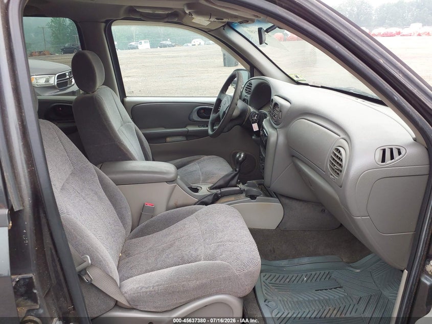 2004 CHEVROLET TRAILBLAZER EXT auction photo 5