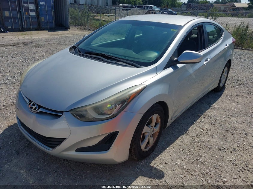 2015 HYUNDAI ELANTRA auction photo 2