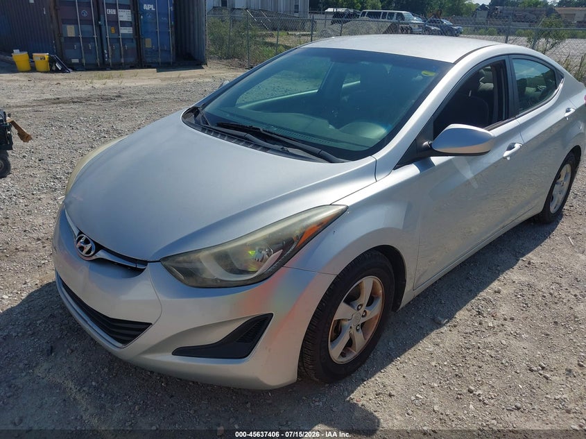 2015 HYUNDAI ELANTRA auction photo 6