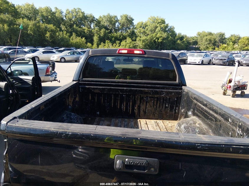 2016 Toyota Tundra Sr5 5.7L V8 VIN: 5TFDW5F15GX545643 Lot: 45637447