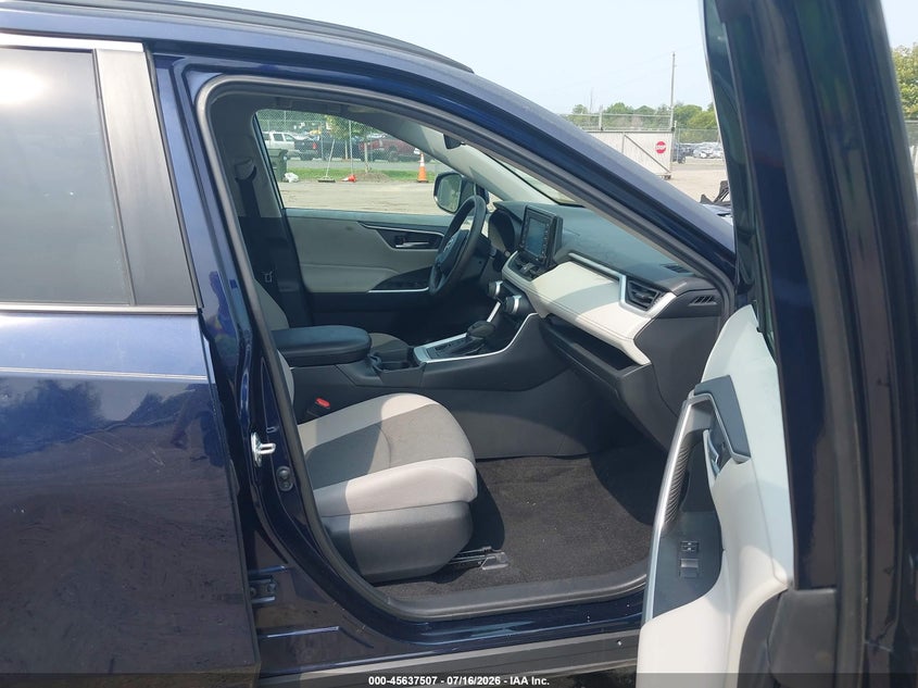 2021 TOYOTA RAV4 auction photo 5