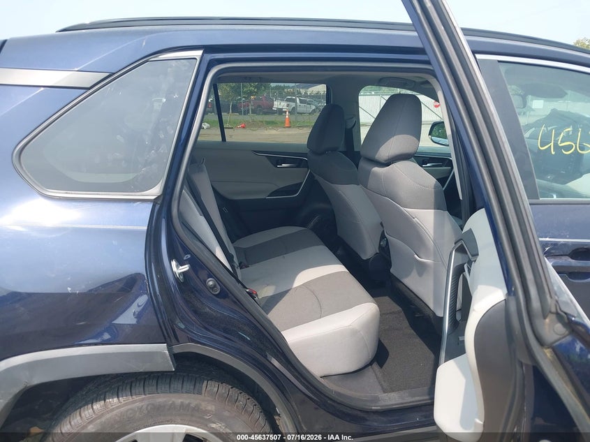 2021 TOYOTA RAV4 auction photo 8