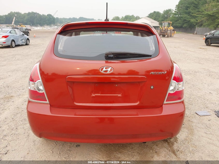 2010 Hyundai Accent Gs VIN: KMHCM3AC4AU175563 Lot: 45637644