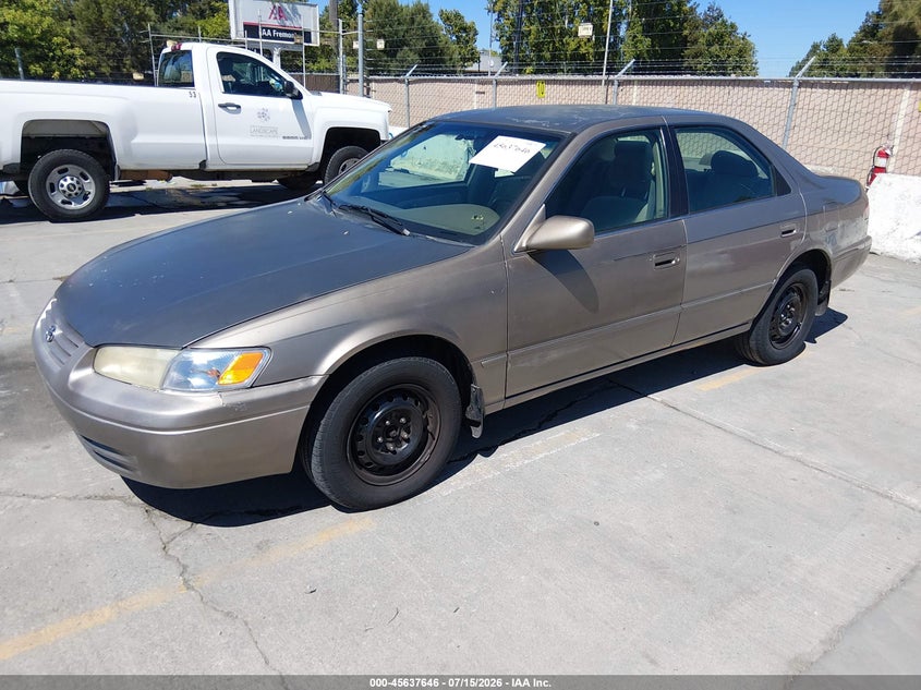 4T1BG28K3XU897139 1999 Toyota Camry Le photo 1