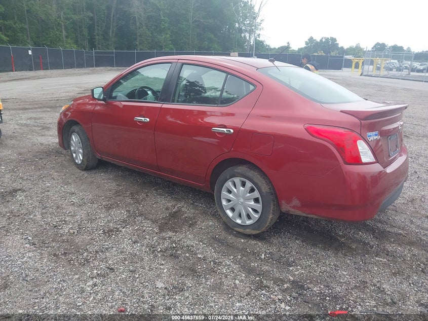 2019 NISSAN VERSA auction photo 3