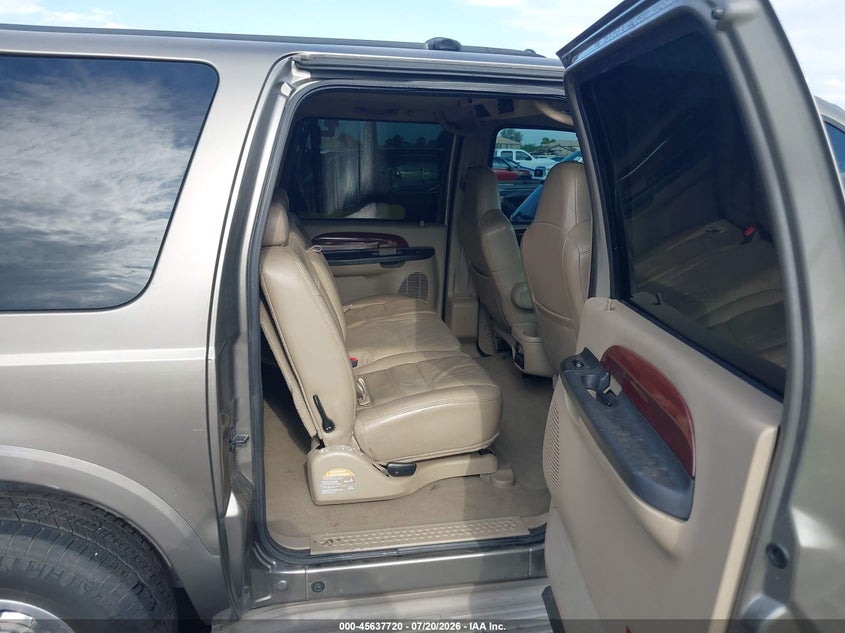 2005 FORD EXCURSION auction photo 8