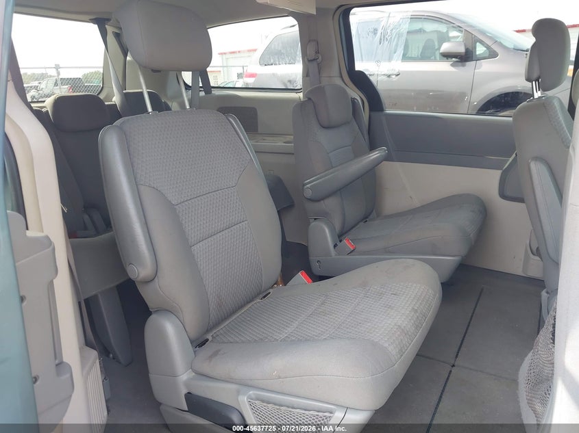 2010 Chrysler Town & Country Touring VIN: 2A4RR5D1XAR414790 Lot: 45637725