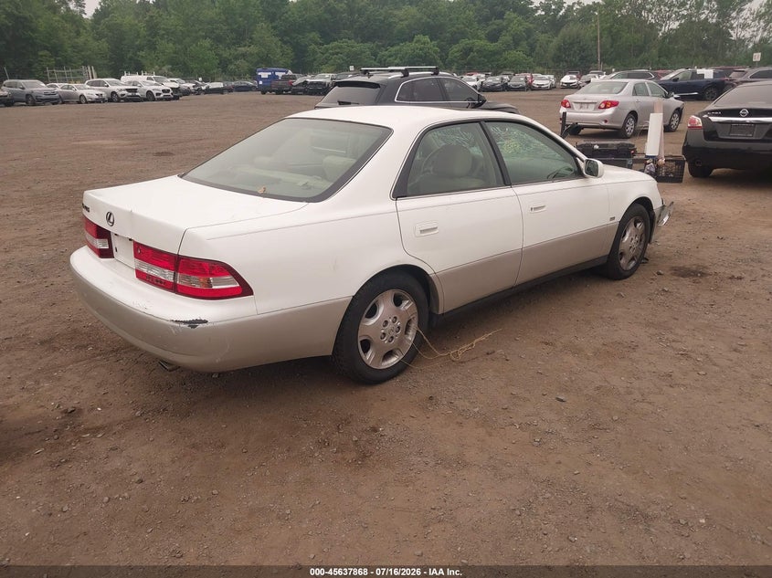 2000 LEXUS ES 300 auction photo 4