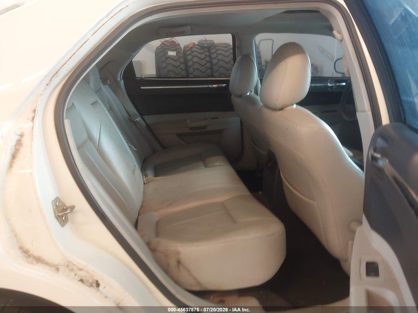 2007 Chrysler 300 Touring VIN: 2C3KA53G97H649110 Lot: 45637875