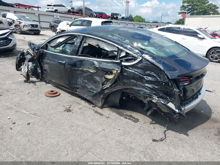 2018 TESLA MODEL 3 auction photo 3