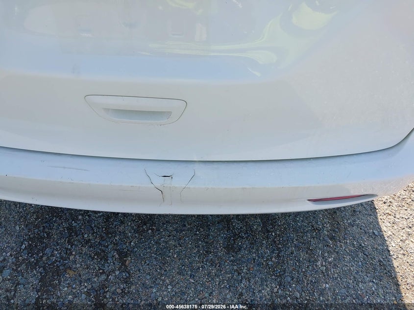 2022 CHRYSLER VOYAGER auction photo 6