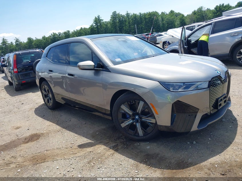 Vin: wb523cf0xpcl97925, lot: 46136708, bmw ix xdrive50 2023 img_1