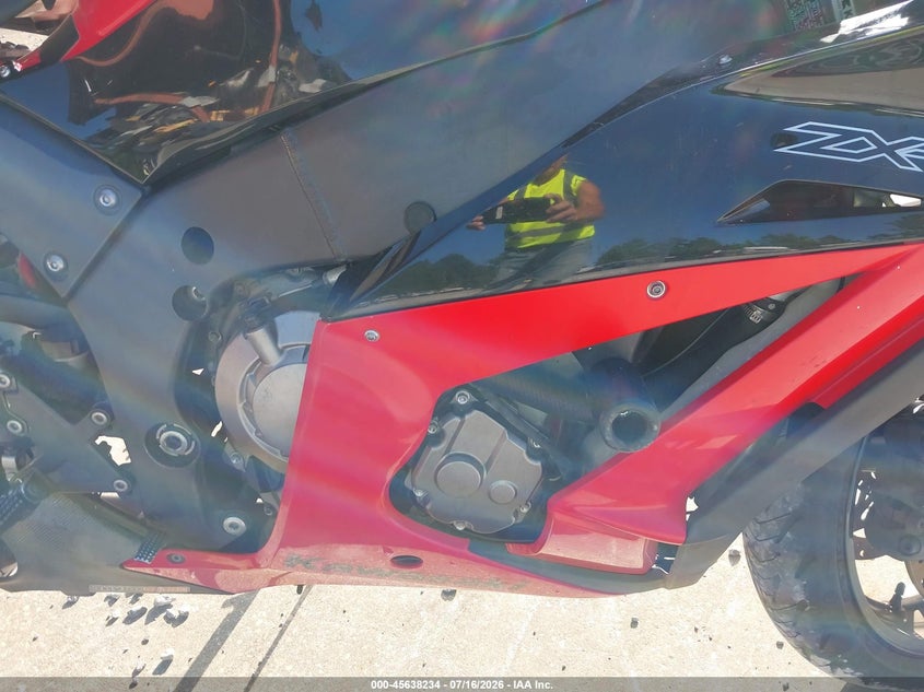 2012 KAWASAKI ZX1000 auction photo 8