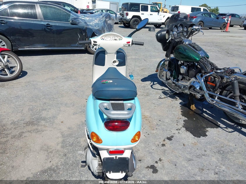 2003 VESPA M198F auction photo 6