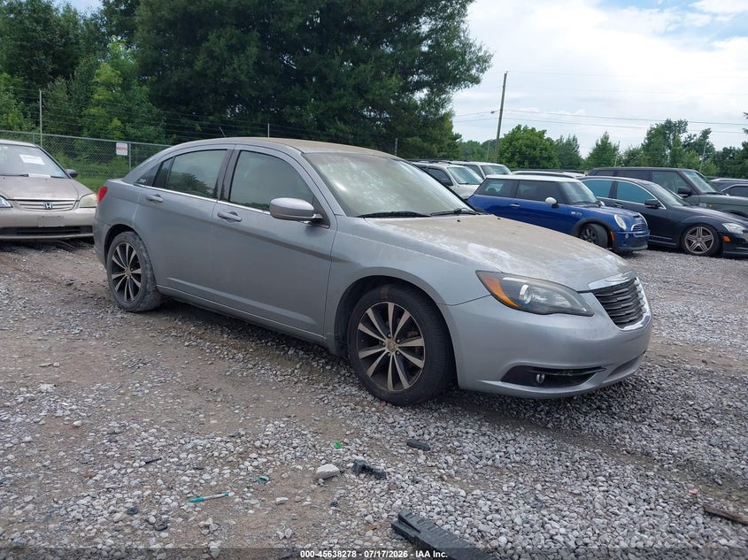 2014 Chrysler 200 Touring