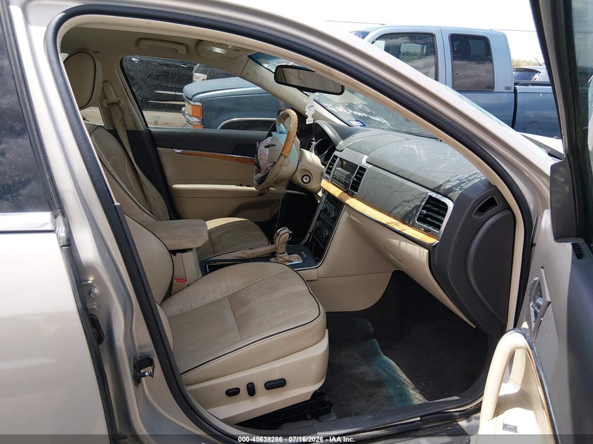 2010 LINCOLN MKZ auction photo 5