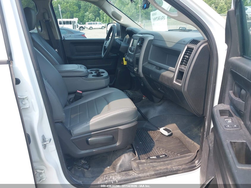2019 RAM 1500 CLASSIC auction photo 5