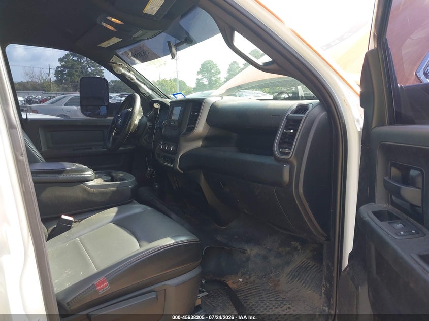 2021 RAM 3500 CHASSIS auction photo 6