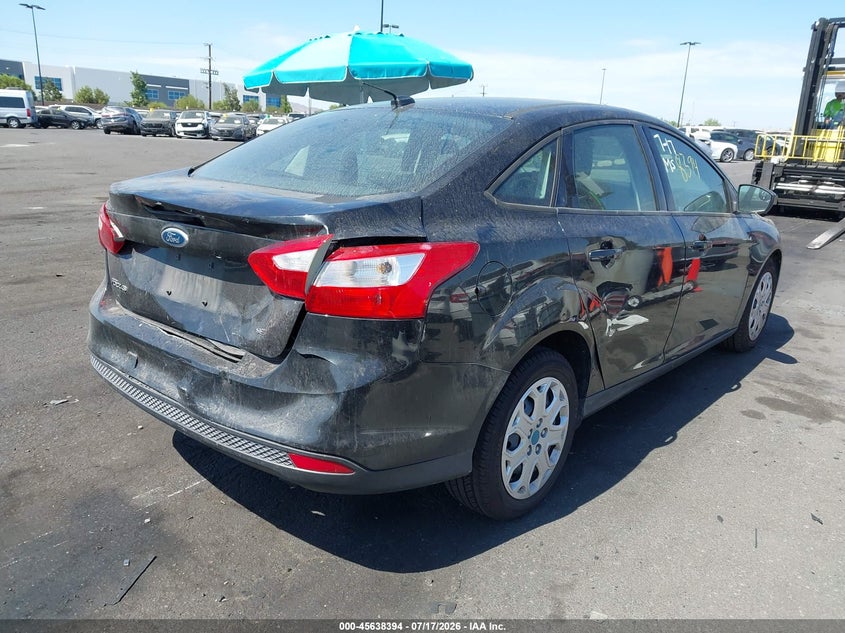 Vin: 1fahp3f23cl101826, lot: 46136895, ford focus se 20124