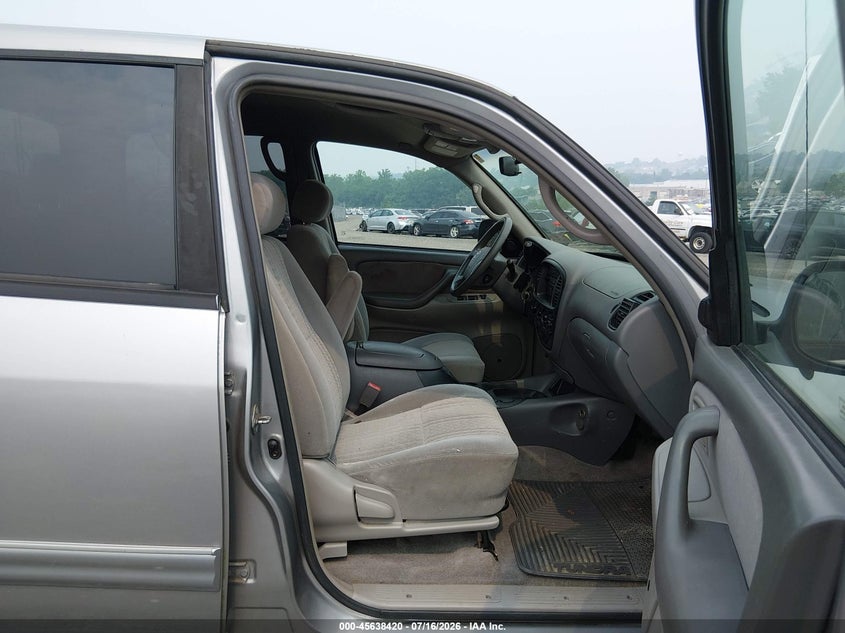 2004 TOYOTA TUNDRA auction photo 5