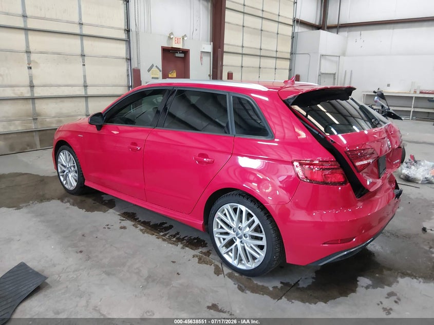 Vin: wauupbff9ja067824, lot: 46137052, audi a3 e-tron 1.4t premium/1.4t tech premium 20183