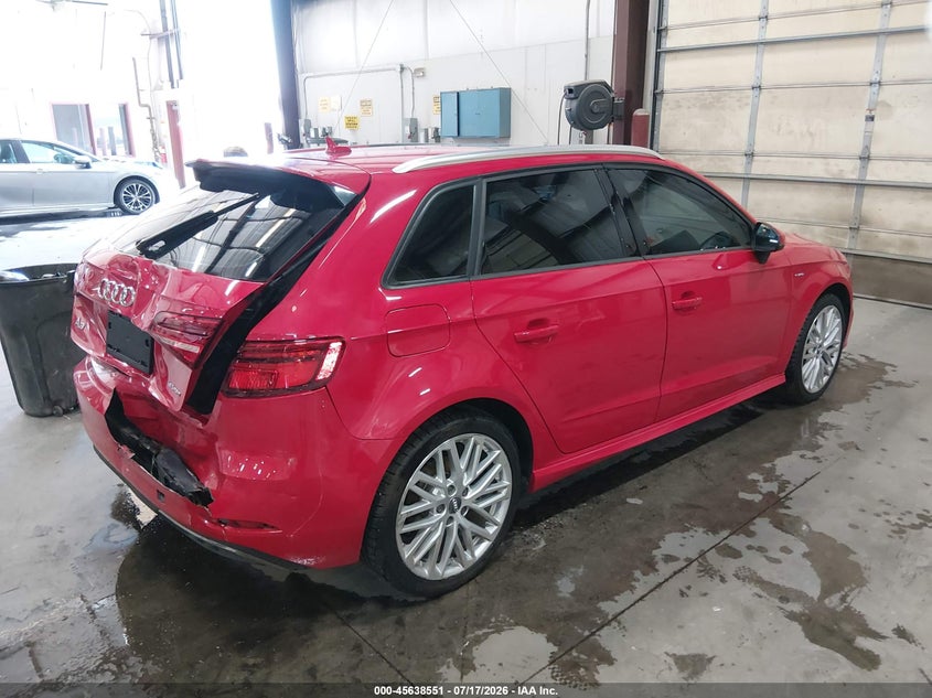 Vin: wauupbff9ja067824, lot: 46137052, audi a3 e-tron 1.4t premium/1.4t tech premium 20184