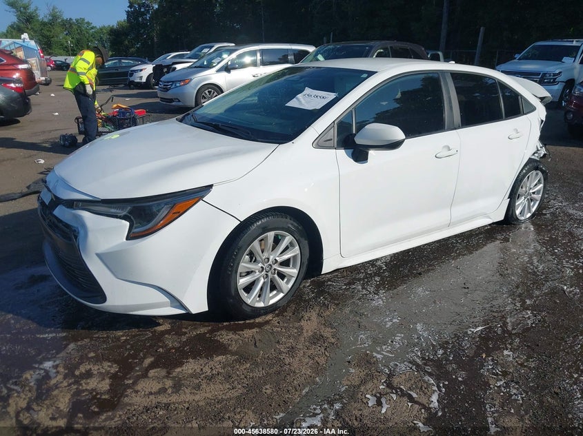 2024 TOYOTA COROLLA auction photo 2