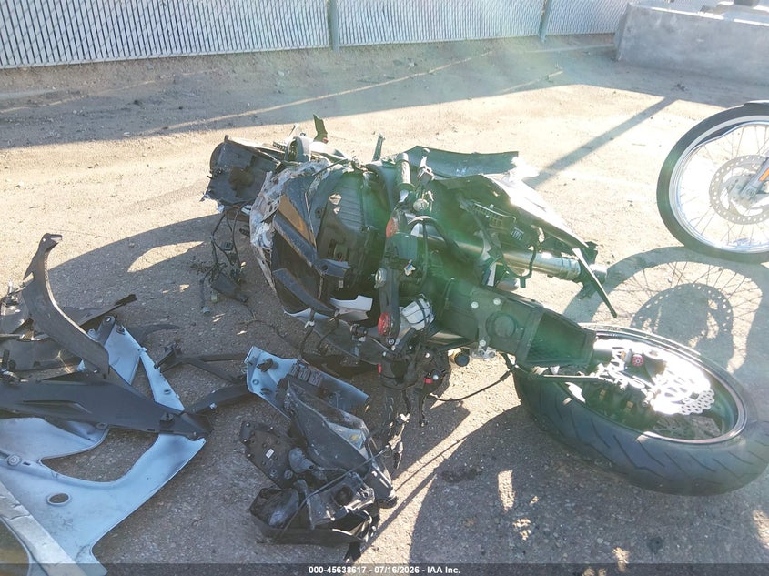 2013 KAWASAKI ZX1000 auction photo 1