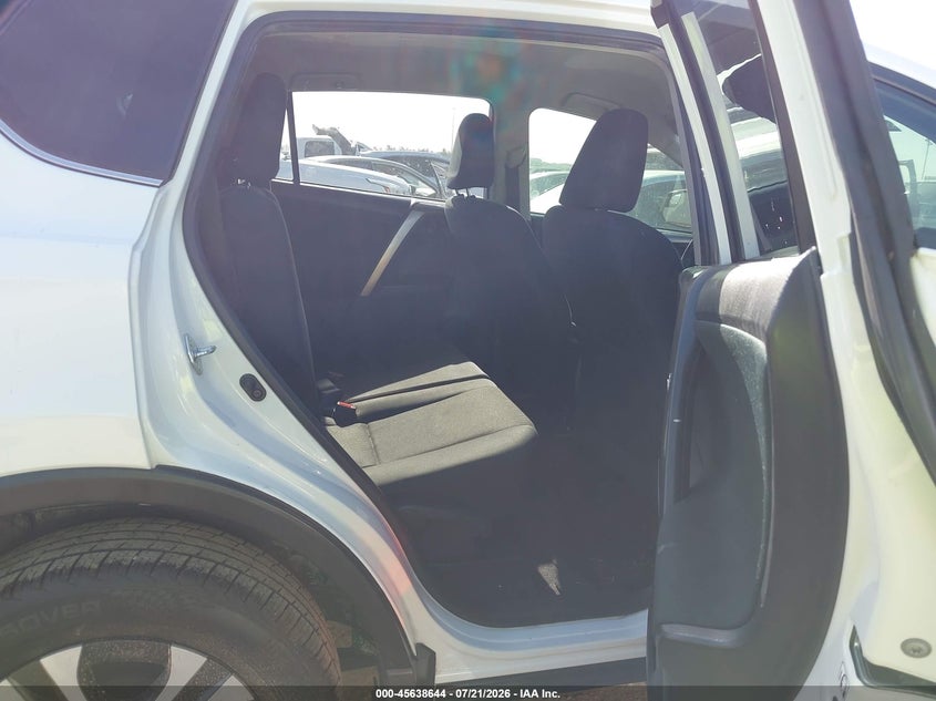 2018 TOYOTA RAV4 auction photo 8