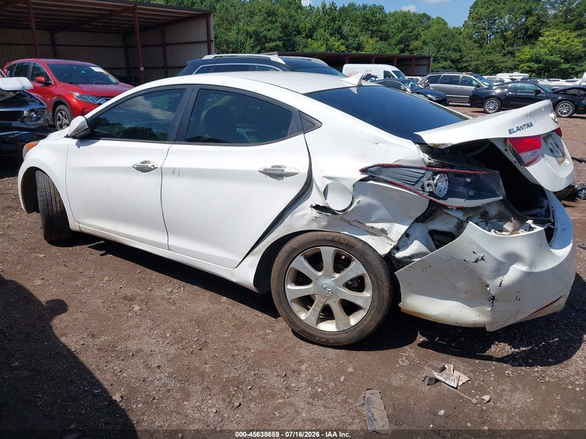 2013 HYUNDAI ELANTRA auction photo 3