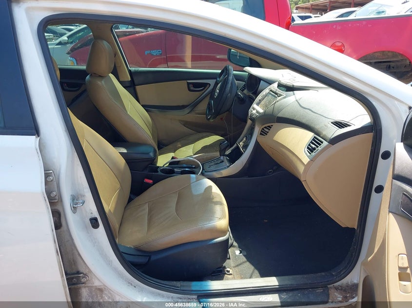2013 HYUNDAI ELANTRA auction photo 5