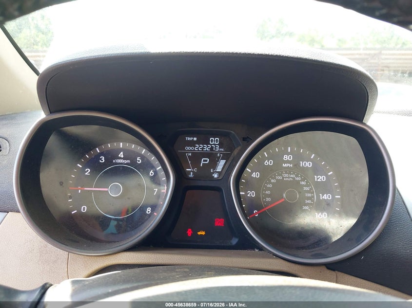 2013 HYUNDAI ELANTRA auction photo 7