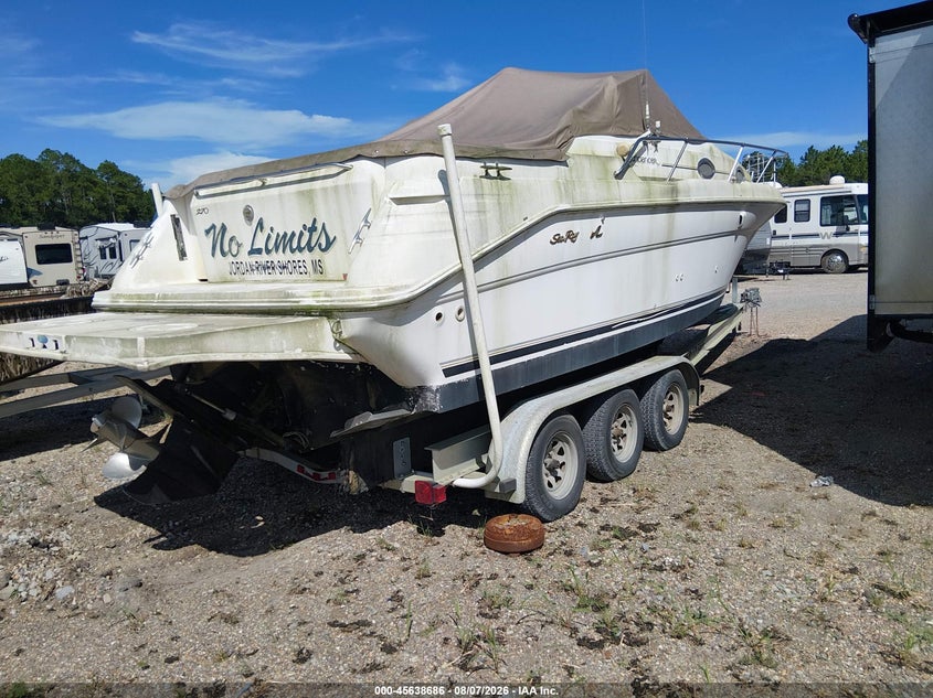 1997 SEA RAY 270 SUNDANCER auction photo 4