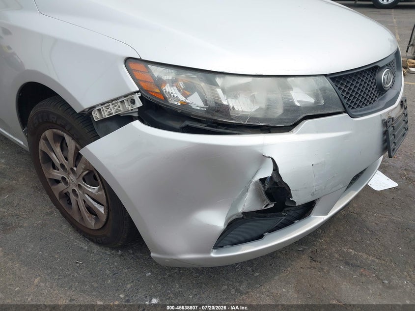 2010 Kia Forte Lx VIN: KNAFT4A27A5252581 Lot: 45638807