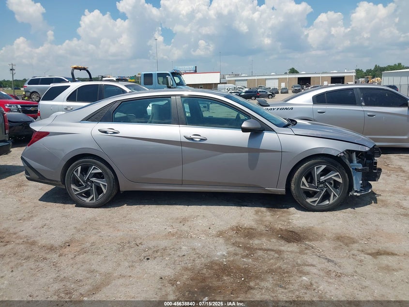 2025 HYUNDAI ELANTRA SEL CONVENIENCE — Фото 14